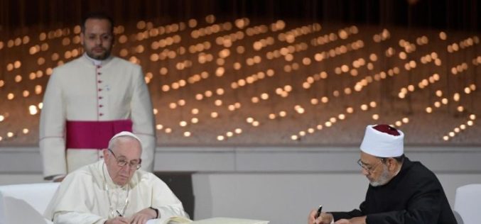 Папата Фрањо: Неопходно е секојдневно залагање за братство