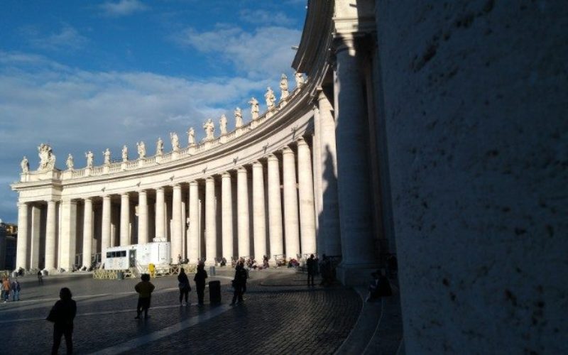 Папата одобри осум декрети за чуда и херојски крепости