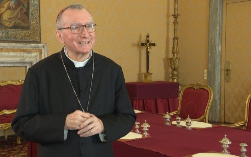 Кардинал Паролин: Папата ќе донесе надеж на Ирак за дијалог и обнова