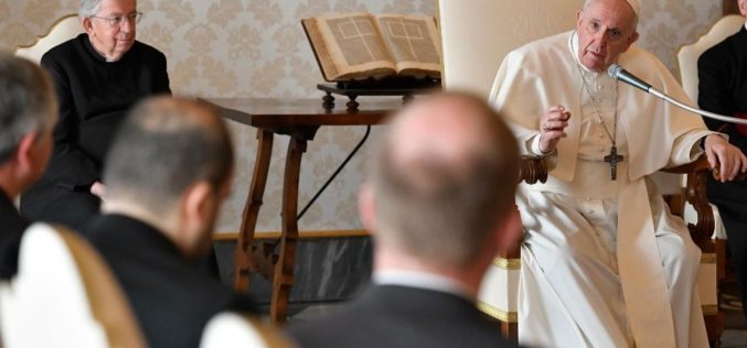 Папата Фрањо: Свети Јосиф – пример кој свештениците треба да го наследуваат
