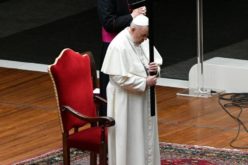 Велигден во Ватикан повторно со ограничувања заради пандемијата