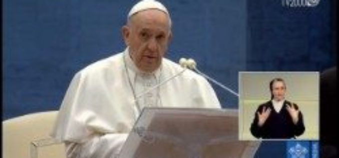 Ватиканските медиуми започнува со емитување на знаковен јазик