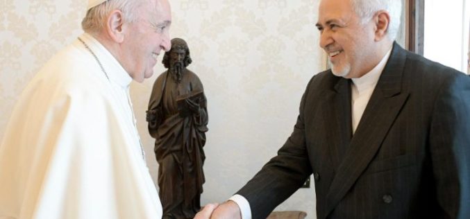 Папата го прими иранскиот министер за надворешни работи и разговараше со турскиот претседател Ердоган