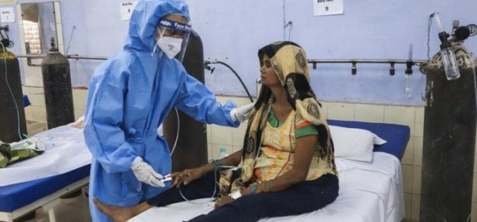 Католичките волонтери во Индија ги ризикуват животите за да им помогнат за заболените