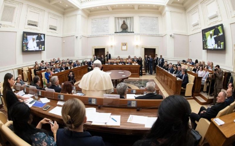 Папата Фрањо именува уште две нобеловки за членови на Папската академија за науки