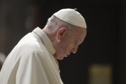 Папата упати сочувство по повод смртта на надбискупот Хосер