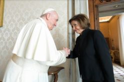 Папата ја прими претседателката на Преставничкиот дом на САД