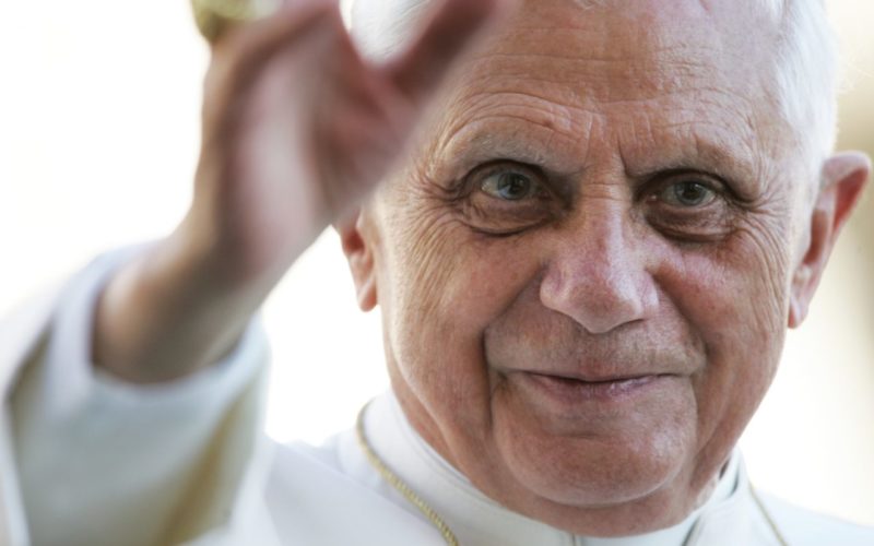 Надбискупот Генсвајн: „Почесниот Папа е полн со желба за живот“