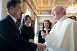 Папата во аудиенција го прими јужнокорејскиот претседател Мун Џе-ин