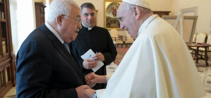 Папата Фрањо и Махмуд Абас: Да се промовира човечкото братство во борбата против екстремизмот