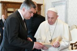 Папата Фрањо го прими во аудиенција претседателот на Република Хрватска