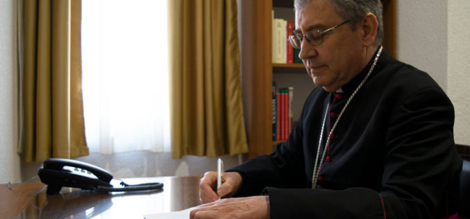 Бискупот Стојанов упати сочувство за настраданите во автобуската несреќа