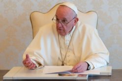 Папата: Вистинскиот хуманизам значи вреднување на човекот и неговото достоинство