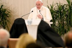 Папата: Мора енергично да се бориме против корупцијата за закрепнување по пандемијата