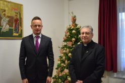 Бискупот Стојанов се сретна со министерот за надворешни работи и трговија на Унгарија, Петер Сијарто