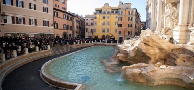 Италија: Парите од „Фонтана ди Треви и понатаму за Каритас