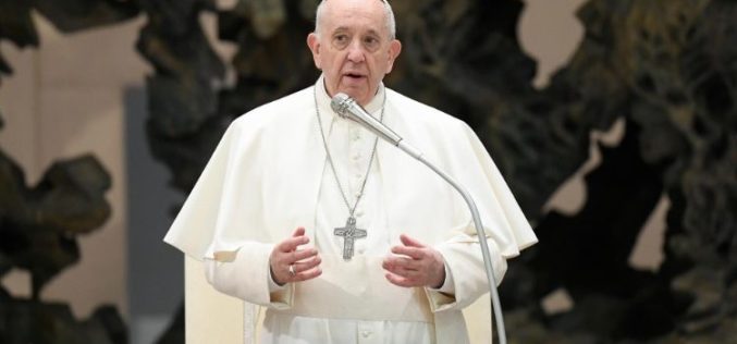 Папата Фрањо: Во Европа нека владее братството, почитта и слободата