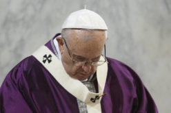 Поради здравствени причини Папата откажа дел од неговите активности