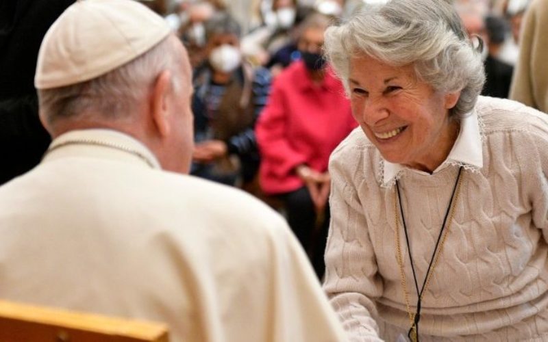 Папата: Жените можат да бидат протагонисти на промените