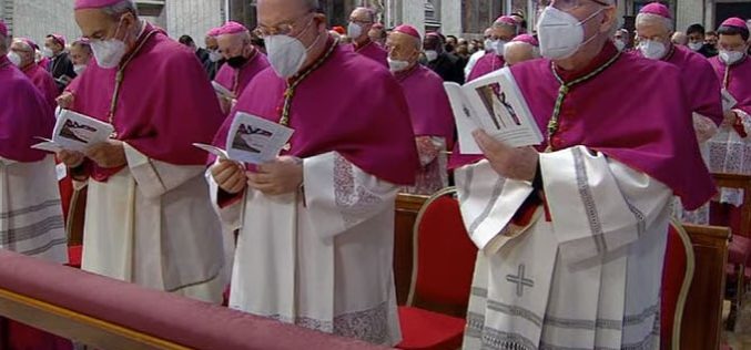 Во заедништво со папата Фрањо бискупот Стојанов го посвети човештвото на Безгрешното Срце на Марија