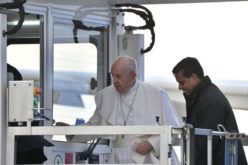 Папата Фрањо на пат за Малта