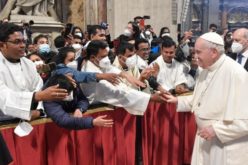 Папата: Нека се разјасни одговорноста за велигденските атентати во Шри Ланка