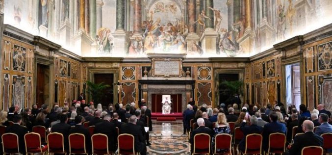Папата и се заблагодари на каритативната организација Papal Foundation