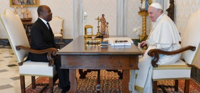 Папата го прими претседателот на Република Габон