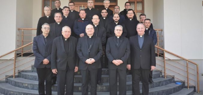 Во Скопје завршија духовните вежби за свештениците