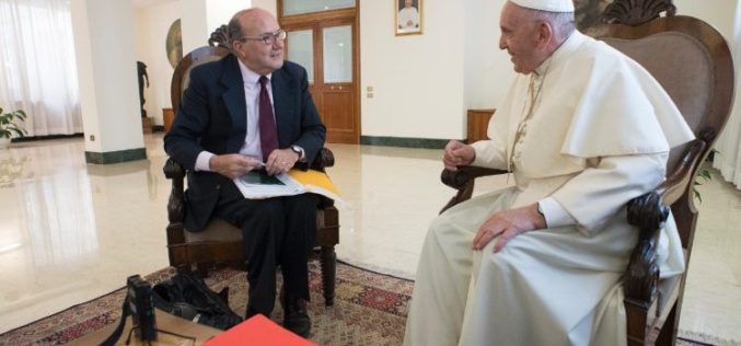 Папата најави дека ќе именува две жени во Дикастеријата за епископи