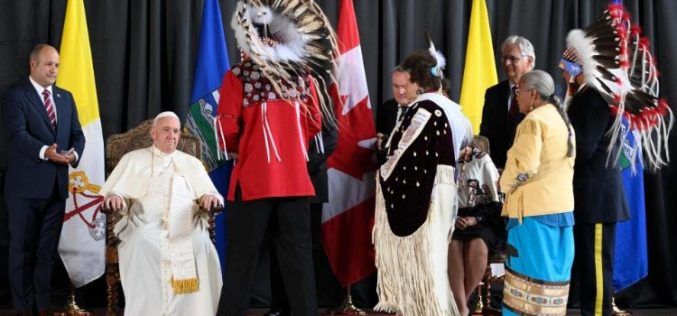 Папата во Канада: Средби со домородното население