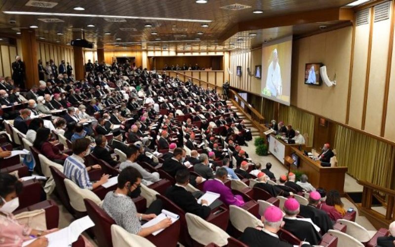 Папата: Продолжена Синодата за синодалноста