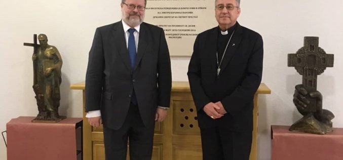 Бискупот Стојанов го прими новиот амбасадор на Шпанија во Македонија
