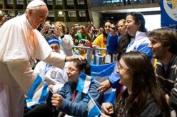 Папата Фрањо: Само преку дијалог може да се истреби тиранијата на поделбите
