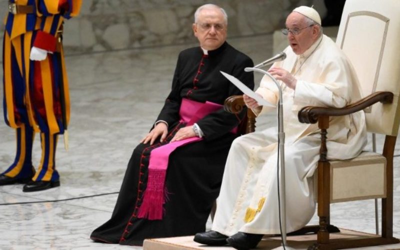 Папата: Бог не е намуртен судија, туку сочувство и нежност