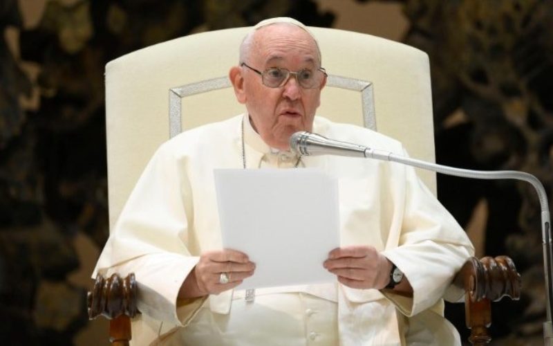 Папата на Генералната аудиенција: Посланието е кислородот на христијанскиот живот
