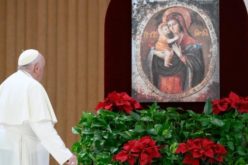 Папата: Украина доживува брутално страдање, секогаш е во нашите срца
