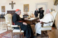 Папата жали за смртта на кардинал Пел