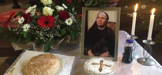 Епископот Стојанов служеше света заупокоена Литургија за сестра Лујза