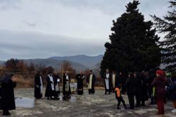 Епископот Стојанов предводеше молитвена средба во Паљурци
