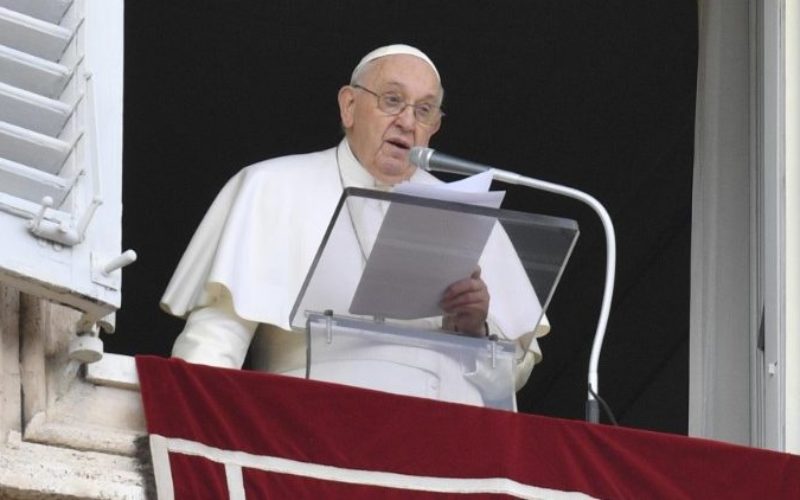 Папата: Нема преговори со ѓаволот
