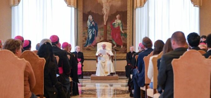 Папата: За мир во Европа потребни се пророштво и креативност