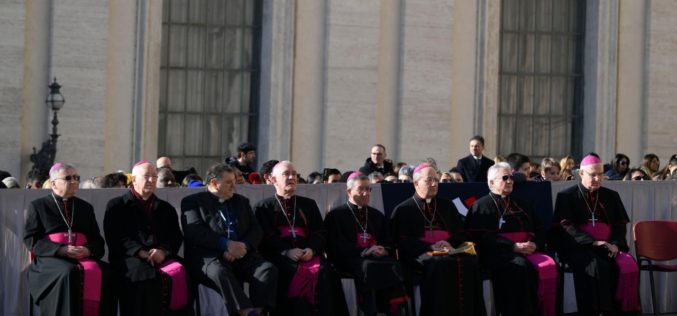 Бискупот Стојанов присуствува на Генералната аудиенција во Рим