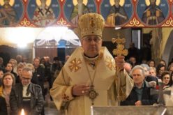 На празникот Воскресение Христово епископот Стојанов служеше во Струмичката катедрала