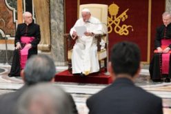 Папата: Излечете ги болните рани што ја навредуваат саканата Латинска Америка