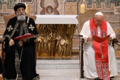 Папата Фрањо: Коптите убиени во Либија се маченици и за Католичката црква