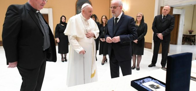 Папата Фрањо ја прими македонската делегација