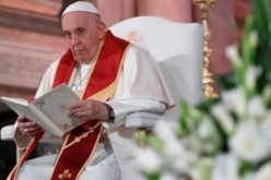 Папата до црковните водачи: Појдете подлабоко, споделете го патот, евангелизирајте