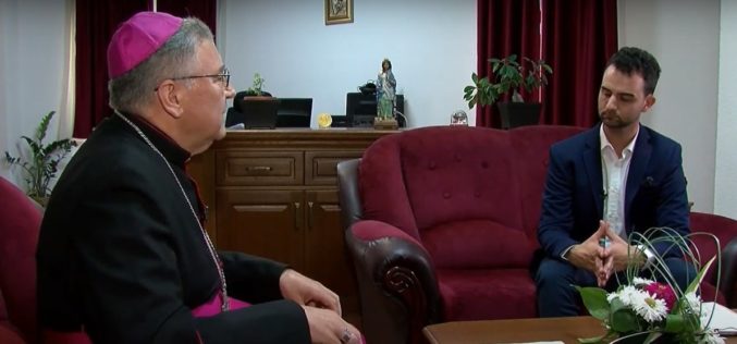 (Видео) Бискупот Стојанов за Телевизија Сител:  Господ нека ја благослови Македонија