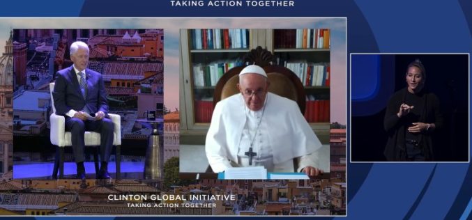 Папата: Треба да ги заштитиме и децата и климата